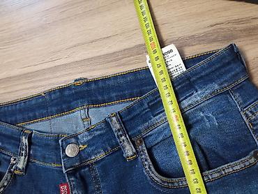 kosulja za manzetne: Dsquared2 muške farmerke, veličina 52. Model u tamno-plavom denimu sa — 6