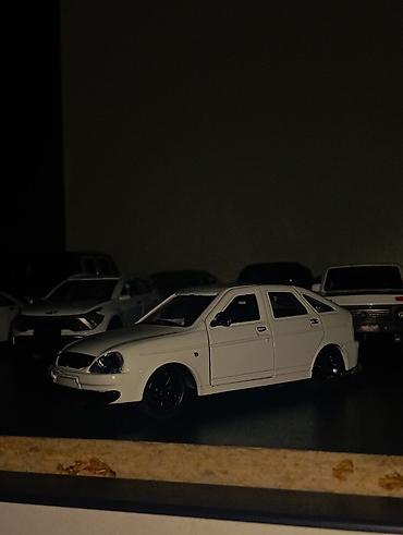 Avtomobil modelləri: Miqyaslı diecast oyuncaq avtomobil modelləri - Korpus: metal — 21