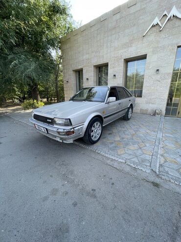 ниссан примьера: Nissan Bluebird: 1987 г., 2 л, Механика, Дизель, Хэтчбэк