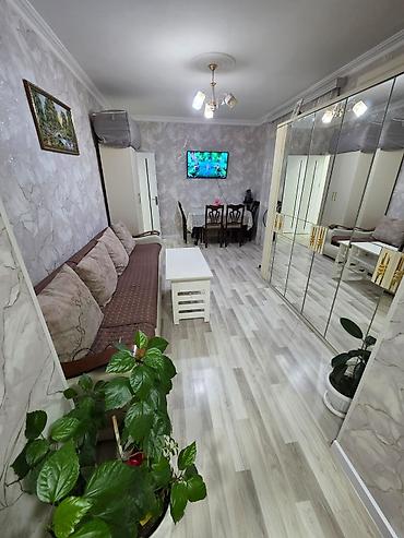 berdede kiraye evler: Sumqayıt şəhəri 45- ci məhəllə Gürcü layihəli daş binanın 5/2 — 10