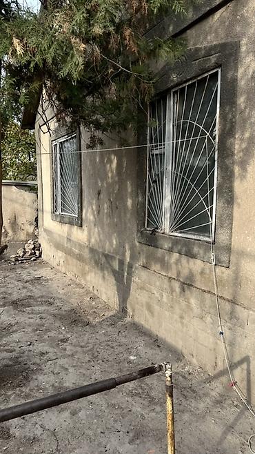 Дом с двором и навесом собственники, без хозяев хороший район, сдаем