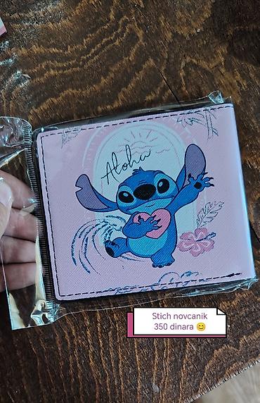 cari: Stich novčanik – roze, sa simpatičnim motivom lika Stitch i natpisom — 1