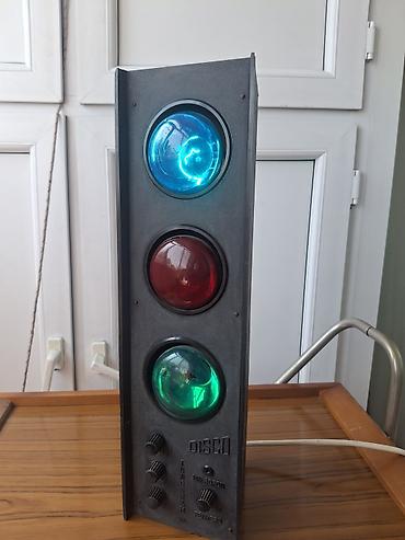 ev isiqlari: Vintage “DISCO” işıq effekti – səsə reaksiya verən üçrəngli işıq — 2