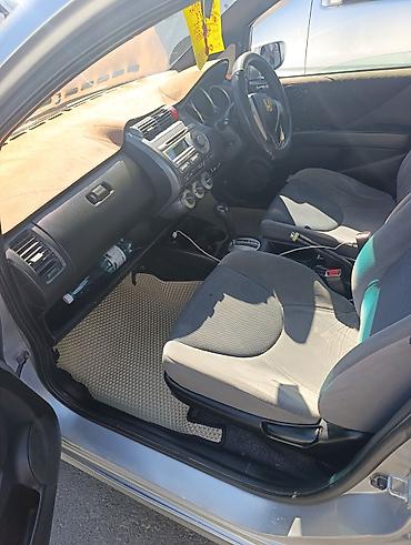 honda stepwgn 2009: Honda Fit: 2004 г., 1.3 л, Автомат, Бензин, Хэтчбэк — 6