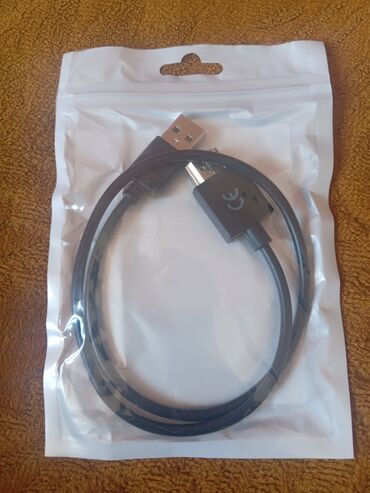 продать айфон 4: USB HDMI kabeli