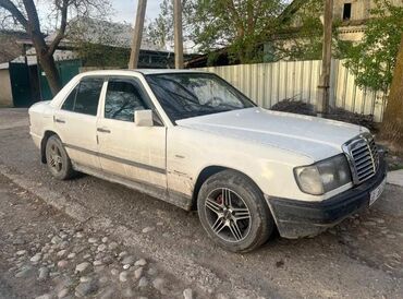 запчасть на мерс 814: Mercedes-Benz W124: 1985 г., 2.3 л, Механика, Бензин, Седан
