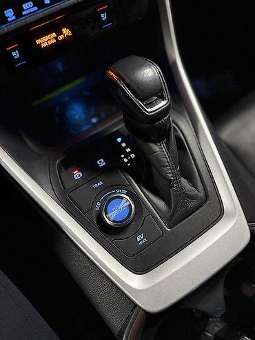 Toyota: Toyota RAV4: 2020 г., Гибрид, Кроссовер — 16