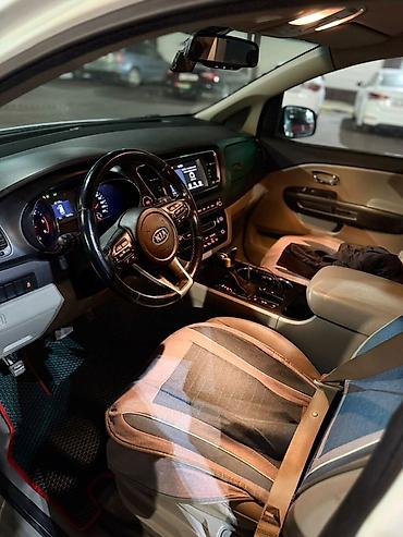 Kia: Kia Carnival: 2019 г., Минивэн — 10