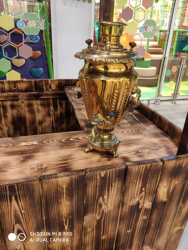 Butkalar, köşklar: Taxtadan yığılma köşk. Satış. çayçı. meyvə-tərəvəz kioskları — 7