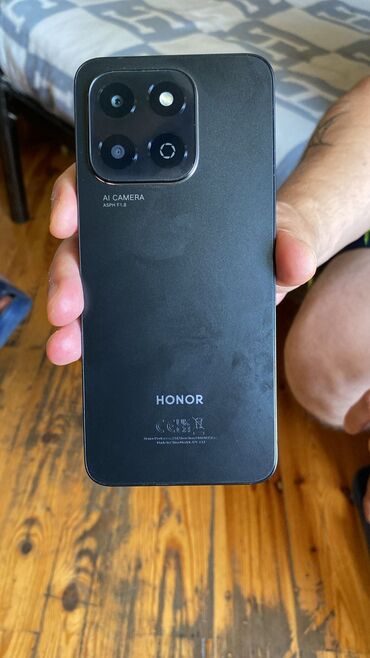 Honor: Honor X6b, rəng - Qara