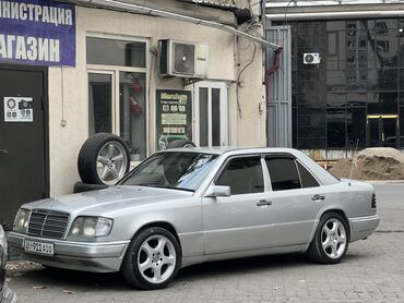 марс 124: Mercedes-Benz W124: 1993 г., 2.8 л, Механика, Бензин, Седан