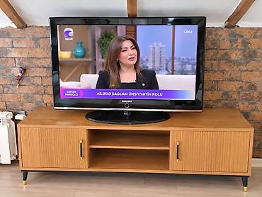 gencede televizor: Samsung tv sade .
Tam işləkdir.80 azn 
Unvan Qarayev .
Vesile🌹5221 — 1