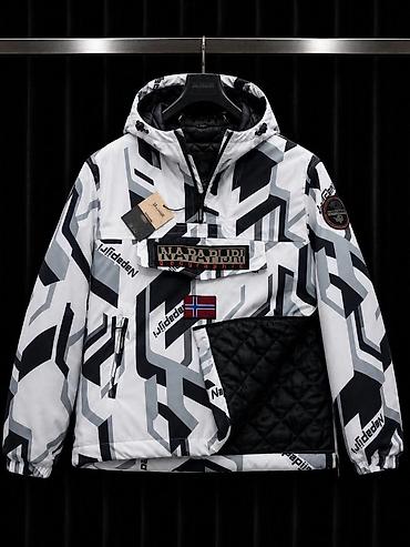 Xs - xxl
7500din
Ovogodisnji trend💙 vmr1