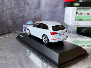 Avtomobil modelləri: Коллекционная модель AUDI Q5 PA White 2013 Schuco Scale 1:43 Art. — 20