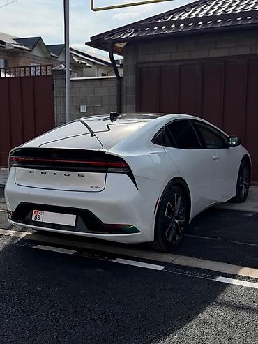 limited: Toyota Prius: 2023 г., 2 л, Автомат, Гибрид, Лифтбек — 6