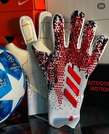мото ролик: Вратарские перчатки adidas в бело-красно-черном дизайне. Модель — 2