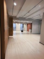 Офисы: Сдаю Офис, 90 м², В бизнес центре, С отдельным сан узлом, 1 линия — 5