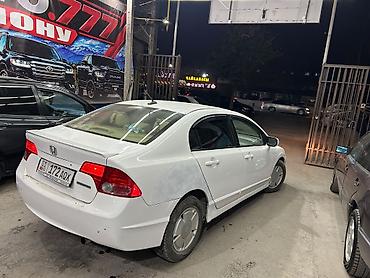 civic 5d: Honda Civic: 2007 г., 1.3 л, Автомат, Гибрид, Седан — 3