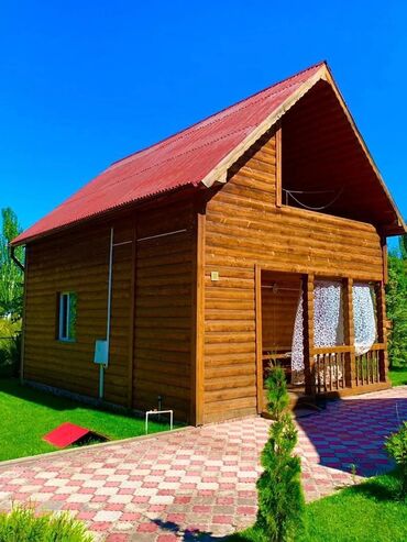 горот каракол: Коттедж, УЮТ ДВОР Кара-Ой (Долинка), Детская площадка, Парковка, стоянка, Охраняемая территория