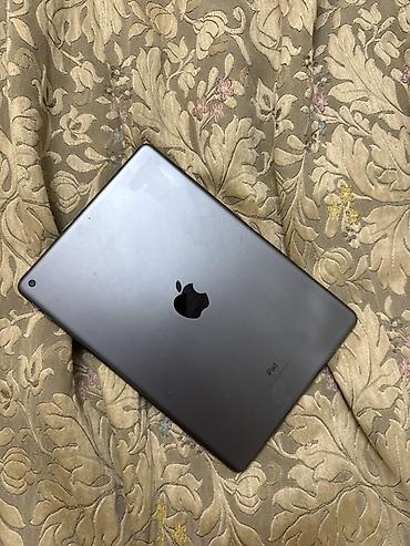 Планшеты: Планшет, Apple, память 64 ГБ, 9" - 10", 4G (LTE), Б/у, Классический цвет - Серый — 1