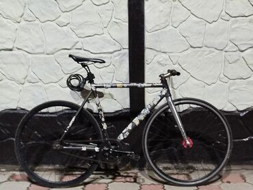 спортивный велосипед: Городской фикс-байк/синглспид в минималистичном стиле. Характеристики