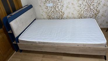 Yataq çarpayısı ( matras ile birqə) çox az iştenilib teze kimidir😃 -