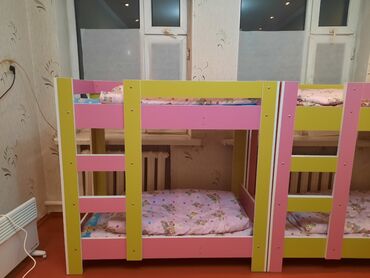 детский двухъярусная кровать: Двухъярусная кровать, Для девочки, Для мальчика, Б/у