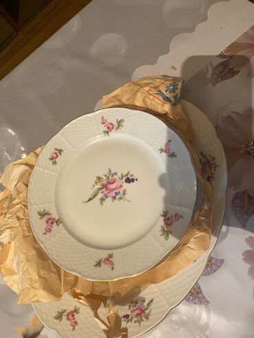 Nahar dəstləri və servizlər: Nahar dəsti, 12 nəfərlik, Çexiya — 5