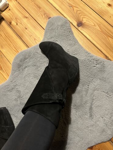 Gležnjače: Gležnjače, Balenciaga, 39 — 9