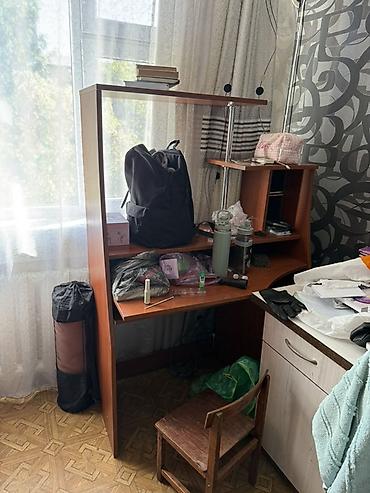 Компьютерный стол с надстройкой - Угловая конструкция из ЛДСП с