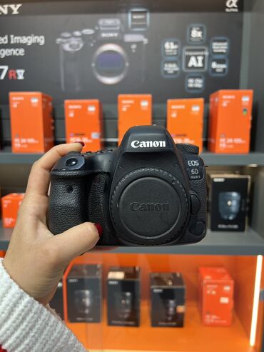 Fotokameralar: Canon 6D Mark II