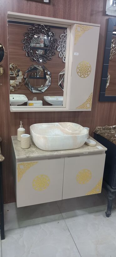 Kreslolar: Vanna otağı üçün dəst – lavabo, tualet masası və güzgülü şkaf - Üst