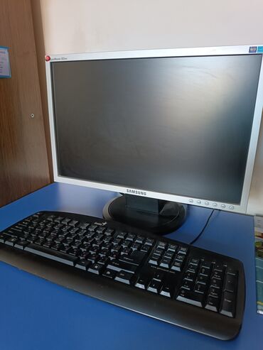 masa ustu komputer: Satılır. Monitor, sistem bloku, mişka, klaviatura (istəsəniz stol da)