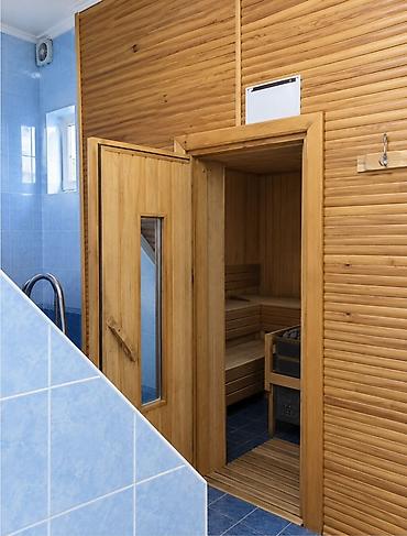 продаю дом бишкек кызыл аскер: 🏡 Продается двухэтажный дом с готовым бизнесом! 📍Адрес: Физкультурный — 6