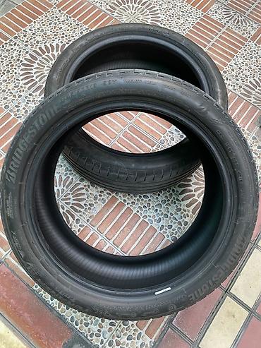 Təkərlər: Bridgestone avtomobil şinləri 245 40 19 - Marka/model: Bridgestone — 1