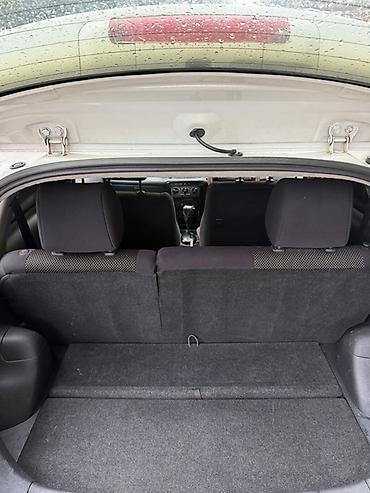 тоиота ист: Toyota Ist: 2002 г., 1.5 л, Автомат, Бензин, Хэтчбэк — 8