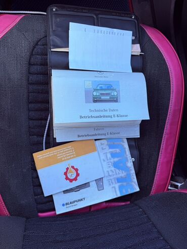 Mercedes-Benz: Mercedes-Benz E‑Class (W210) sedan Xüsusiyyətlər: - Korpus: 4 qapılı — 8