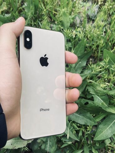 Apple iPhone: IPhone Xs, Б/у, 64 ГБ, Золотой, Зарядное устройство, Защитное стекло, Чехол, 100 %