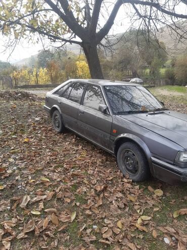 под выкуп афто: Nissan Bluebird: 1990 г., 2 л, Механика, Бензин, Седан