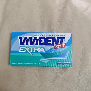 Qida məhsulları: VIVIDENT Extra Xylit – mentol və nanə aromalı şəkərsiz saqqız lentləri — 1