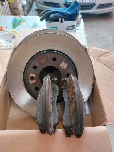 guess farmerice sa cirkon: Polovni diskovi i pločice za Opel Antaru, skinute sa antare 2007g 2.0