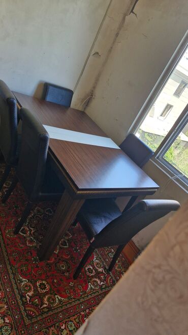 Divanlar: Qonaq masası, Açılmayan, Taxta, Dördbucaq masa