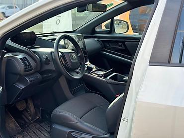 lexus 450: Toyota bZ4X: 2024 г., Автомат, Электромобиль, Кроссовер — 3