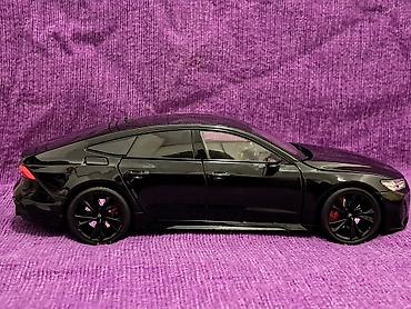 Figurice i makete: AUDI RS7 Sportback 1:18 "Pure Black" NOVO! Model AUDI RS7 — 3