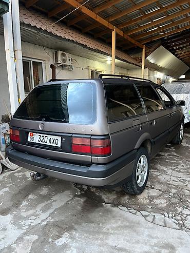 211 рест: Volkswagen Passat Variant: 1993 г., 1.8 л, Механика, Бензин, Универсал — 8
