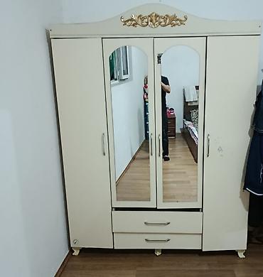 wfaner mebel: Klassik üslubda 4 qapılı paltar şkafı - Rəng: krem - Üst hissədə — 1
