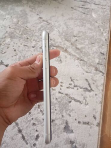 Apple iPhone: IPhone Xr, Б/у, 128 ГБ, White Titanium, Защитное стекло, Чехол