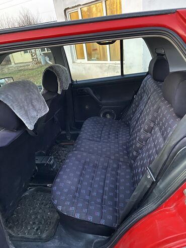 Volkswagen: Volkswagen Golf: 1992 г., 1.8 л, Механика, Бензин, Хэтчбэк — 8