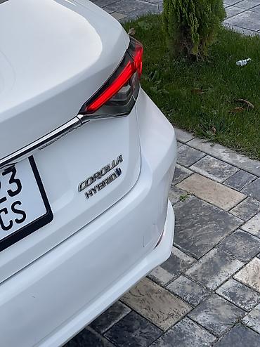 corolla 2016: Toyota Corolla: 2019 г., 1.8 л, Вариатор, Гибрид, Седан — 5