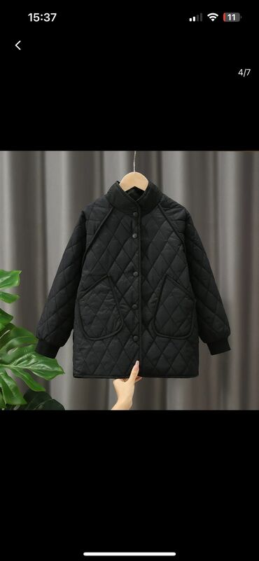 легкая куртка: Девочка осенние куртка
Качество 👍
Размер 160